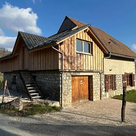 La Petite Maison